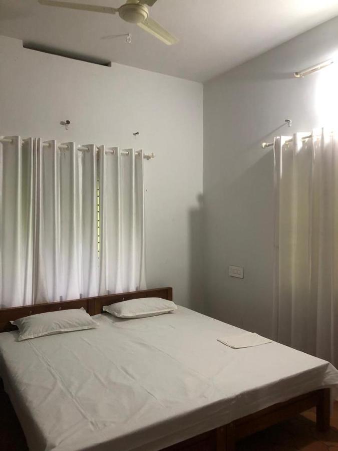 H Villa Nilambūr Extérieur photo